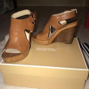 Michael Kors wedges SZ 8
